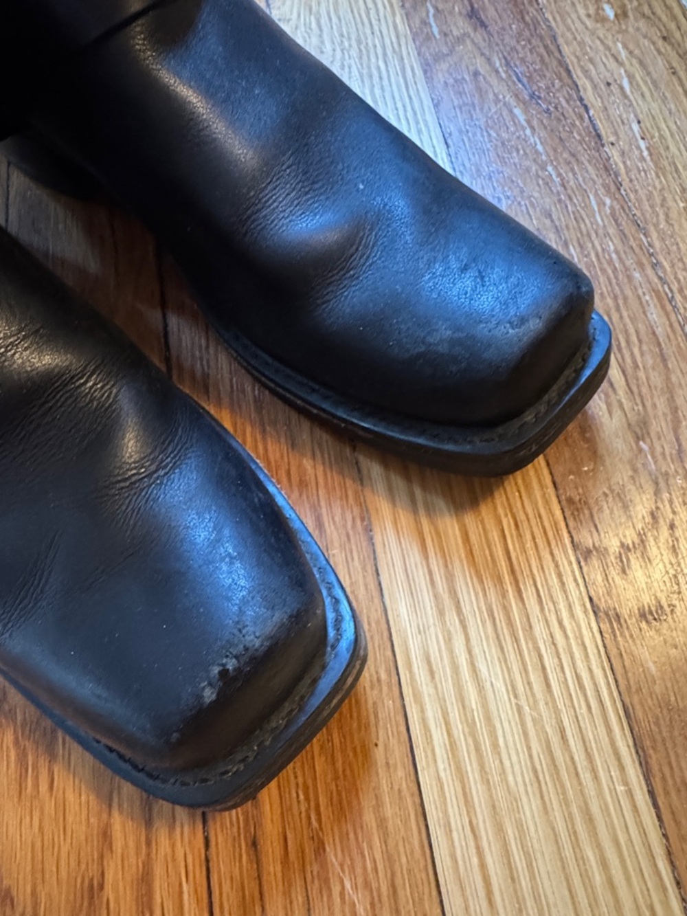 Durango Black Leather Harness Boot - Pull Tab Detail - Picture 4 of 8